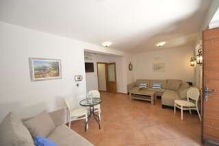 Гостевой дом Vila Gina Apartments Котор Апартаменты-студио с видом на море-7